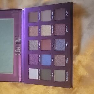 NEW TrendBeauty Glam Babe Eyeshadow Palette